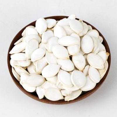 China Dried a large quantity of high quality white pumpkin seeds and green pumpkin seeds from China are sold at cheap prices for sale