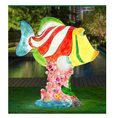 China Realistic Life Size Science Exhibition Theme Decoration Fish Statues Fiberglass Animals With Light For Sale for sale