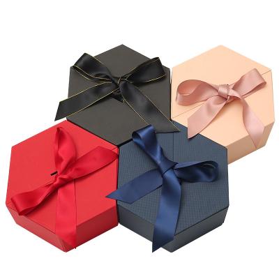 China Recycled Materials Butterfly Eyelash Packaging Gift Box Cut Small Lipstick Packaging Box for sale