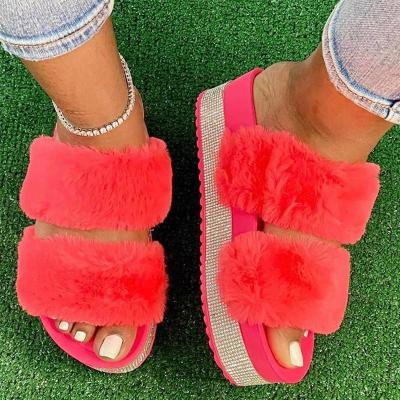 China New fashion trend summer women's large size slides bright diamond platform fur slippers mid-heeled platform plush women slides for sale