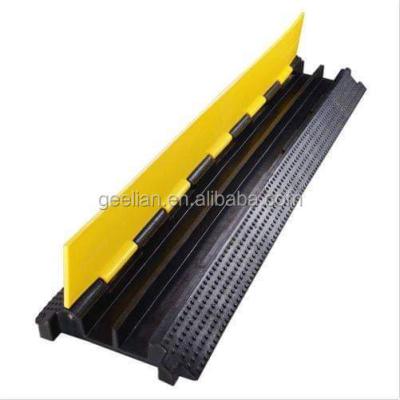 China 5 Channels Driveway Restriction Rubber Channel Ramp 2 Cable Protector 2 Channels Road Ramp Rubber Cable Protector for sale