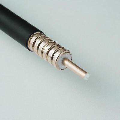 China cabo retardador do RF do ″ de 1/2 cabo coaxial de pequenas perdas flexível HCAAYZ-50-12 de 50 ohms à venda