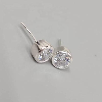 China CLASSIC 925 Stud Earrings Jewelry Birthday Gift Elegant CZ 925 Sterling Silver Elaborate Zircon Circle Earrings Gold Plated for sale