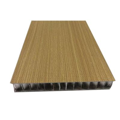 China Environment Friendly Perforated Finish Material Aluminum Ceiling Honeycomb Cladding Panels for sale