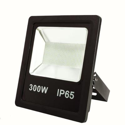 China Warehouse led reflector 120lm/w 240 smd 50watt 100watt 150watt volt led flood light ip66 à venda