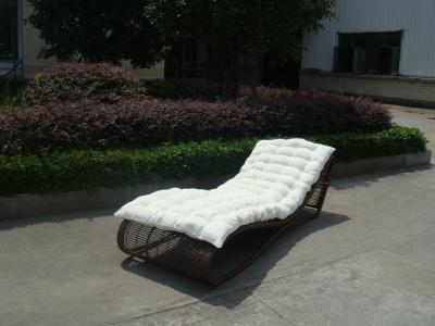 China Outdoor Garden Rattan Sun Lounger , Comfortable Lounge Chair for sale