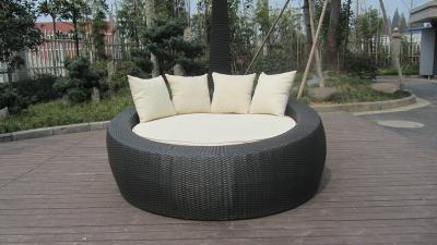 China Home / Office Leisure Outdoor Rattan Daybed With White Cushion for sale