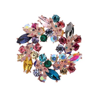 China Fashion Fine Jewelry Brooches Luxury Rhinestone Floral Brooch Fashion Jewelry Set Coat T-shirt Dress Accessories for sale