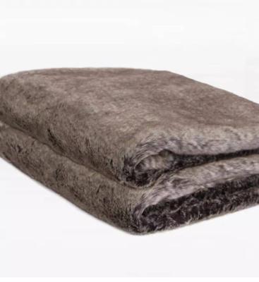 China Faux Fur Insulated Anti-Static Throw Blanket Decorative Super Soft Thickened Warm Blanket For Bed Plush Fluffy Comfortable Couch Blanket for sale