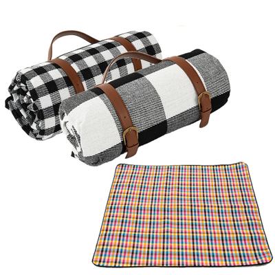 China Oxford Thicken Outdoor Folding Waterproof Picnic Plaid Mat Pad Breathable Soft Waterproof Portable Travel Beach Camping Blanket for sale