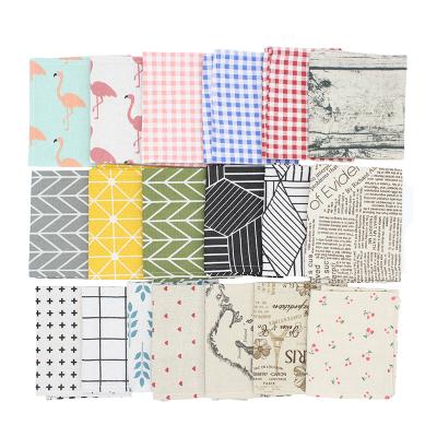 China Plaid Cotton Place Mat Cloth Table Mats Napkins Simple Design Japanese Fashion Style Tableware Kitchen Tool Stocked for sale