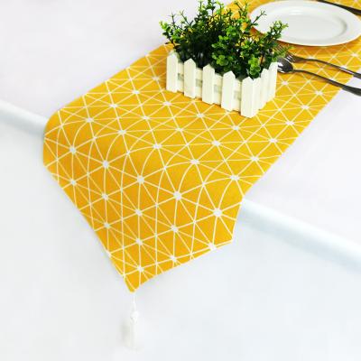 China Nordic Table Runner Boho Cotton Table Runners Yellow Fashion Hotel Decor Linen Wedding Party Tablecloths Home Decor for sale