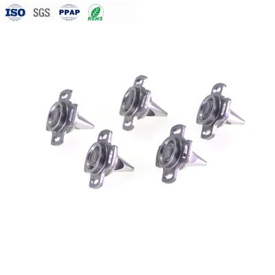 Chine Noix de chaussure en acier au carbone 2 mm - 8 mm chaussure de football à vendre