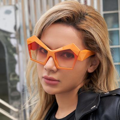 China Fashion sunglasses shape sunglasses ladies drawn fashion personality street shades irregular sunglasses for sale