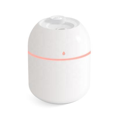 China Deiu Wholesaler 220ml Usb Mini Portable Aroma Diffuser Ultrasonic Car Industrial Air Humidifier for sale