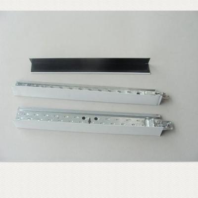 China Galvaized Strip Building Material Metal Suspended Ceiling T Network for sale