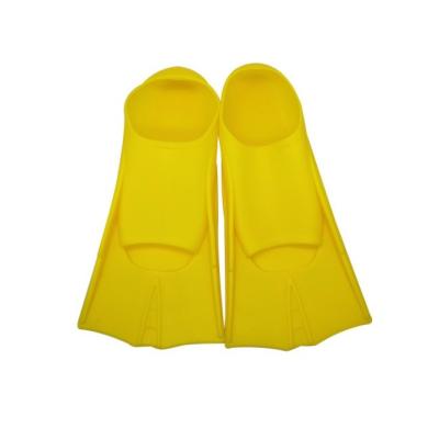 China Adult Swimming Accessories Fins Products And Kids Sizes Silicone Swimming Fins Silicone Diving Fins for sale