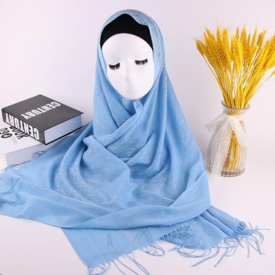 China Soft and comfortable low price wholesale return new and old customers cotton thin scarf with warm drill tassel hijab scarf for sale