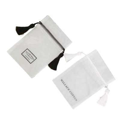 China 10*15cm Custom Logo Size Recyclable Drawstring Gift Bags White Packaging Organza for sale