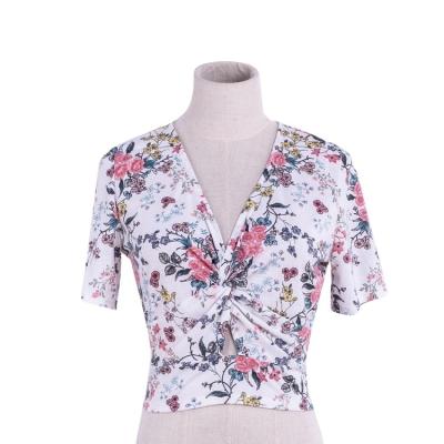 China New Style Anti-pilling Summer Chiffon Print V-neck Shorts Women's Sexy Navel Top for sale