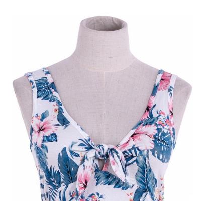 China Anti-pilling summer hot women's navel top cool short tops hot sale seaside sleeveless vacation small tops for sale