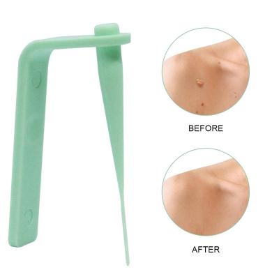 China Skin Rejuvenation Medium Body Face Small Tags Removal Cleansing Wart Skin Tag Kit Remover for sale