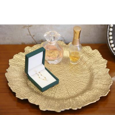 China Gold Reef Disposable Charger Dish Disposable Porcelain PP Dish For Wedding And Party Decoration for sale