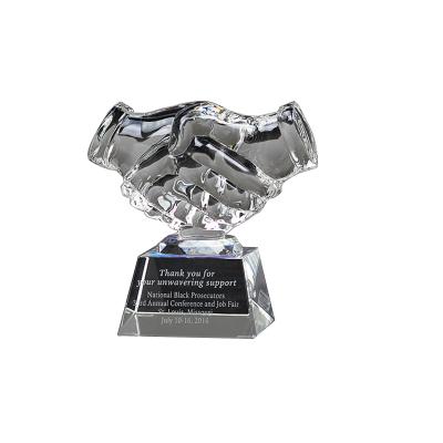 China Modern Factory Direct Sale Customized Hands Shake Crystal Glass Award Trophy For Wholesale for sale