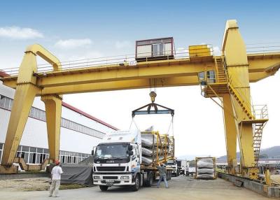 China Heavy Duty Electric Double Girder Gantry Crane For Outdoor Loading And Unloading for sale