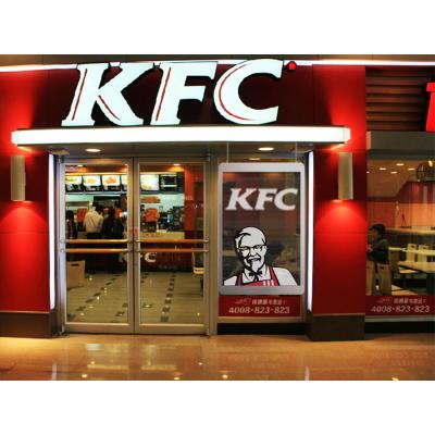 China Indoor Glass Window LED Display Screen Transparent Poster For Showcase for sale