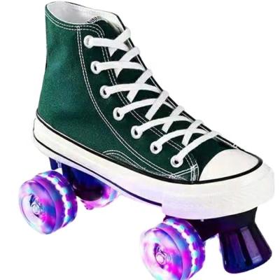 China Wholesale New Design PVC Professional Quad Canvas Roller Skates Skate Shoes With Lightweight Wheels for sale