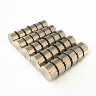 China Industrial Customized Strong Magnet Disc N50 Strong Neodymium Magnet à venda