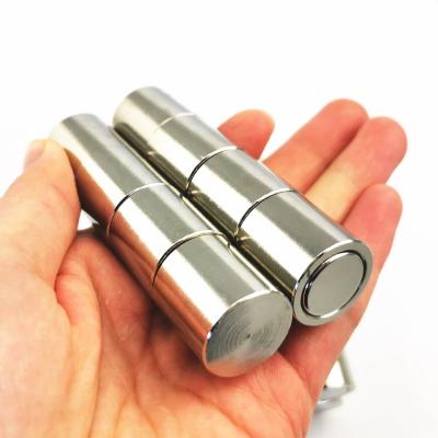 China Amazing Quality Industrial Magnet Powered Pot Coated Neodymium Magnet Shield à venda