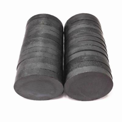 China Industrial Ceramic Ferrite Magnet Strong Black Ferrite Magnet Factory Directly Sale Hard Magnet zu verkaufen