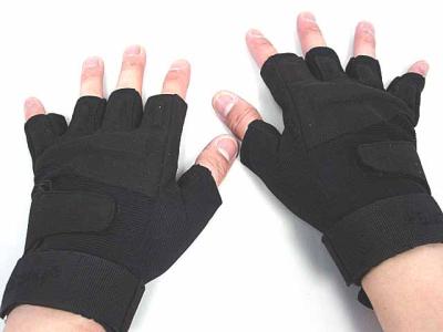 China Half  Finger Tactical Gloves，Fabric: Microfiber + Nylon，Size:M,L,XL for sale