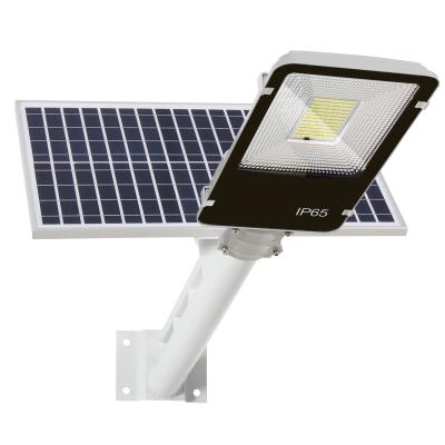 Cina ROAD Fast Delivery Remote Control Outdoor Waterproof Solar Led Garden Road Lighting Systems in vendita