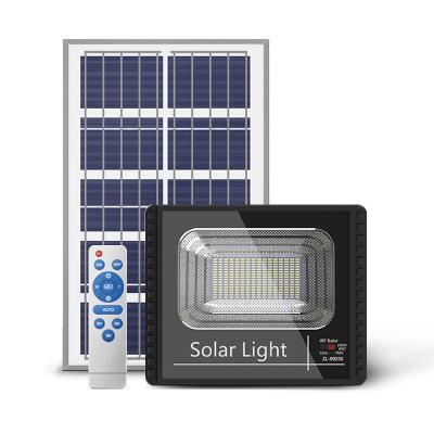 Cina Slim portable outdoor waterproof ip65 basketball court 30w 40w 60w 80w 140w 300w sports stadiums led solar floodlight in vendita