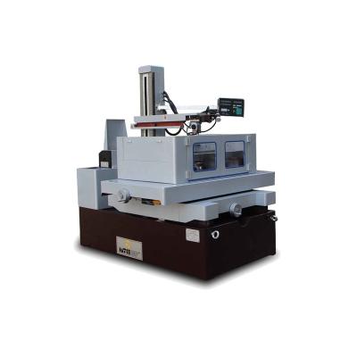 China Cultivates DK550 Full Action Stable Wire EDM Cutting Machine High Precision Cutting Machine for sale