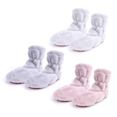 China Anti-Puffiness Microwavable Feet Moist Heat Foot Warmer Boots for sale