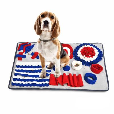 China High Quality Viable QI Amplifying Slow Feeding Dog Cat Training Mat Training Feeder Toy Dog Snuffle Mat Education Polyester for sale