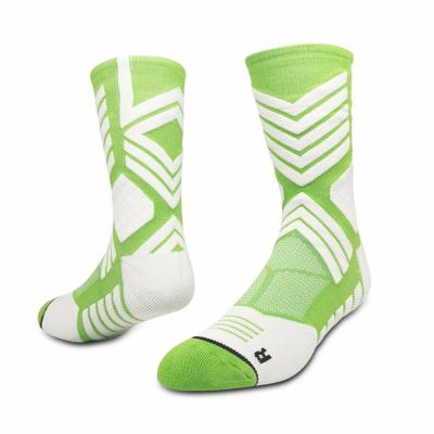 China Breathable Athleisure Striped Long Patterm Sports Cotton Hogs Breathable Mens Absorb Sweat Soccer Basketball Socks for sale