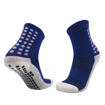 China Manufacturer Wholesale Factory production breathable flexible socks production of non-slip sports socks and basketball socks for sale