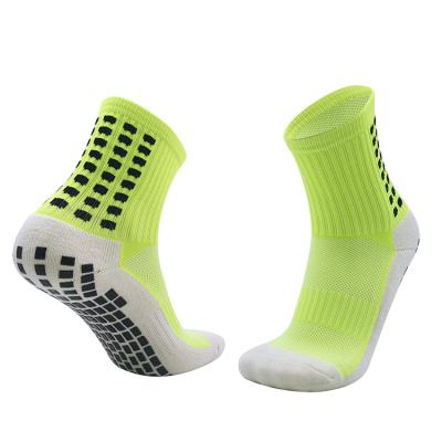 China Custom Logo Socks Cotton Fabric Sports Breathable Mid Length Casual Basketball Socks Men Women Women for sale