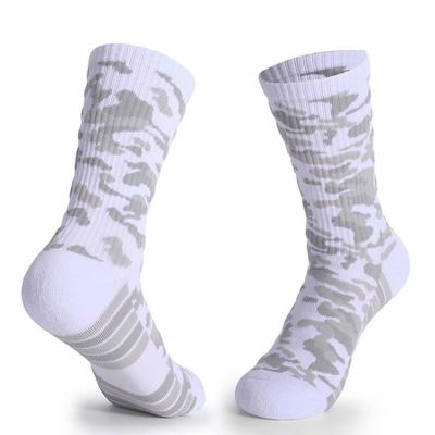 China Breathable Mens Logo Basketball Football Camouflage Socks Sports Custom Terry Crew Socks for sale