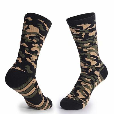 China Men's Breathable Cotton Sports Socks Bottom Print Thicked Terry Sock Long Basketball Socks Towel Camouflage for sale