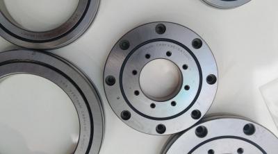 China El robot cruzó el rodamiento de rodillos CRBH 15025 A	CRBH 15025 un UU 150x210x25m m en venta
