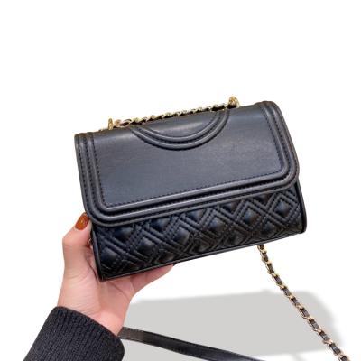 China 2021 Luxury Simple Casual Shoulder Chain Lock Fashion Women's Small Messenger Bag Women's Bag for sale