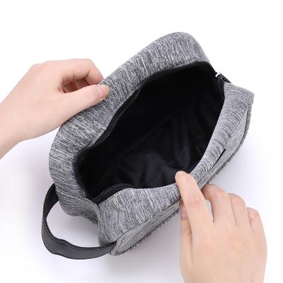 China Custom Fashion Factory Fashion Cloth Travel Case Make Up Pouch Women's Cosmetic Bag for sale