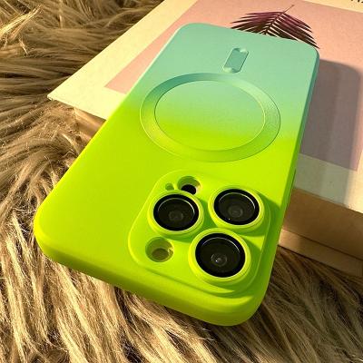 China 2023 Shockproof Hot Gradient Color Magsafe Phone Case For iPhone11 12 Full Protection Cell Phone Cover 13 14promax for sale