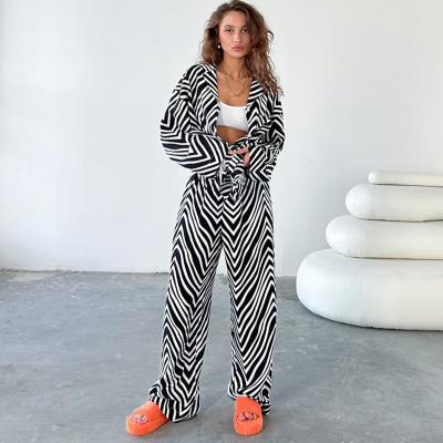 China New anti-pilling outfits women stripes casual loose two-piece long sleeve blouses set wide leg pants shirt pants suit for sale